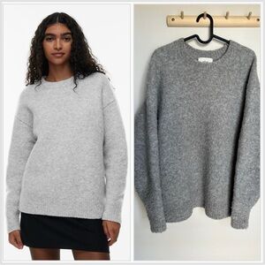 Aritzia Harlow Merino boucle sweater